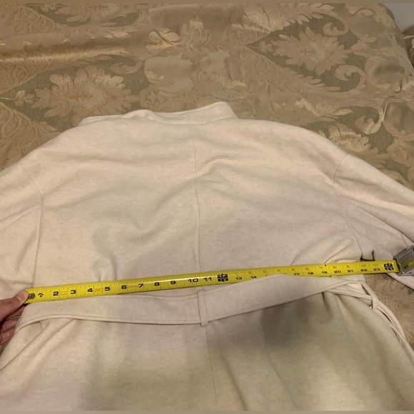 Beige/cream color H&M coat - Picture 4 of 4